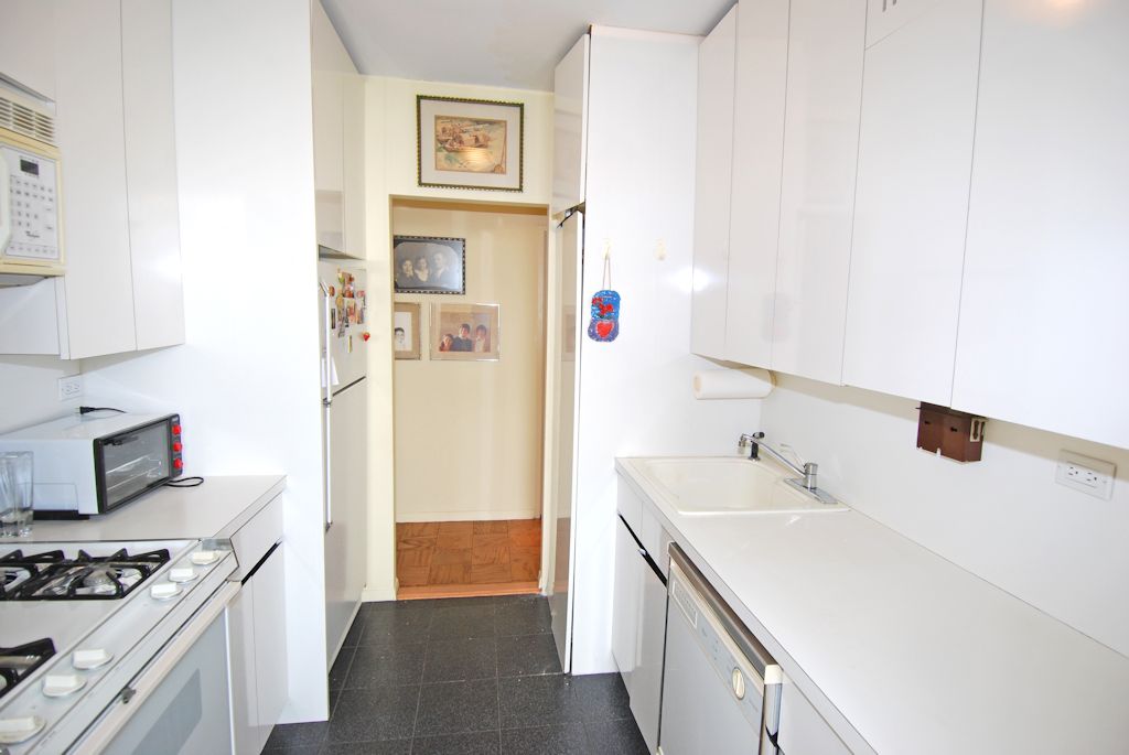 North Shore Towers Apt.