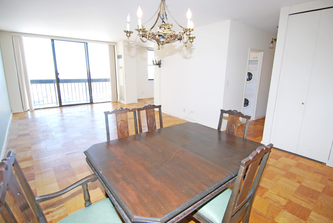 North Shore Towers Apt. 