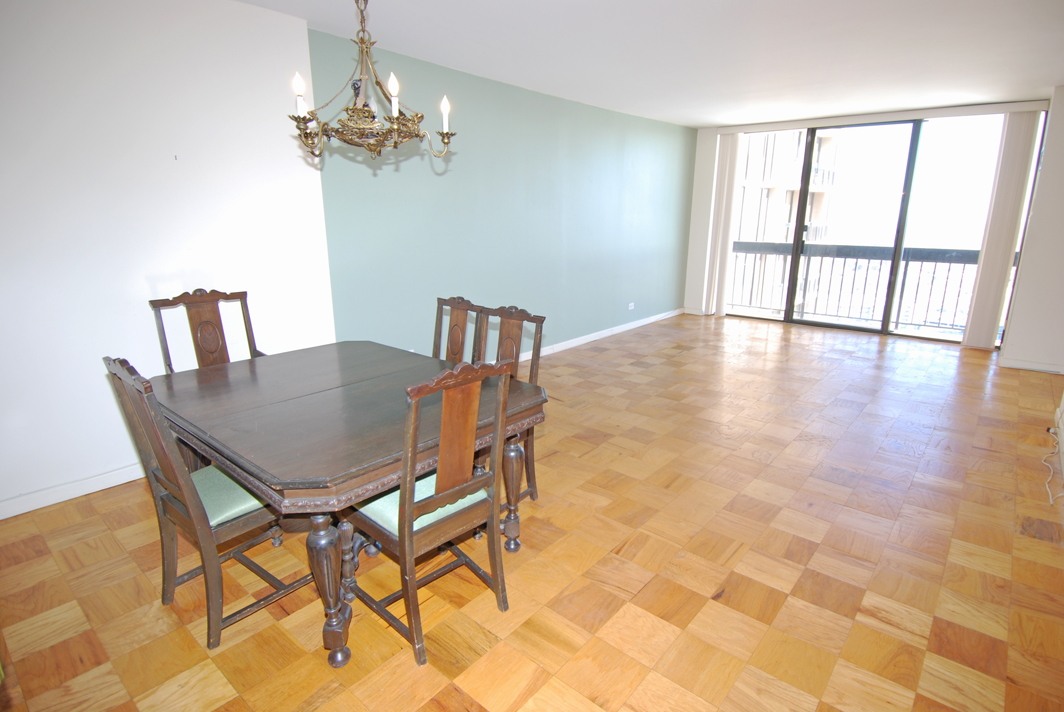 North Shore Towers Apt.