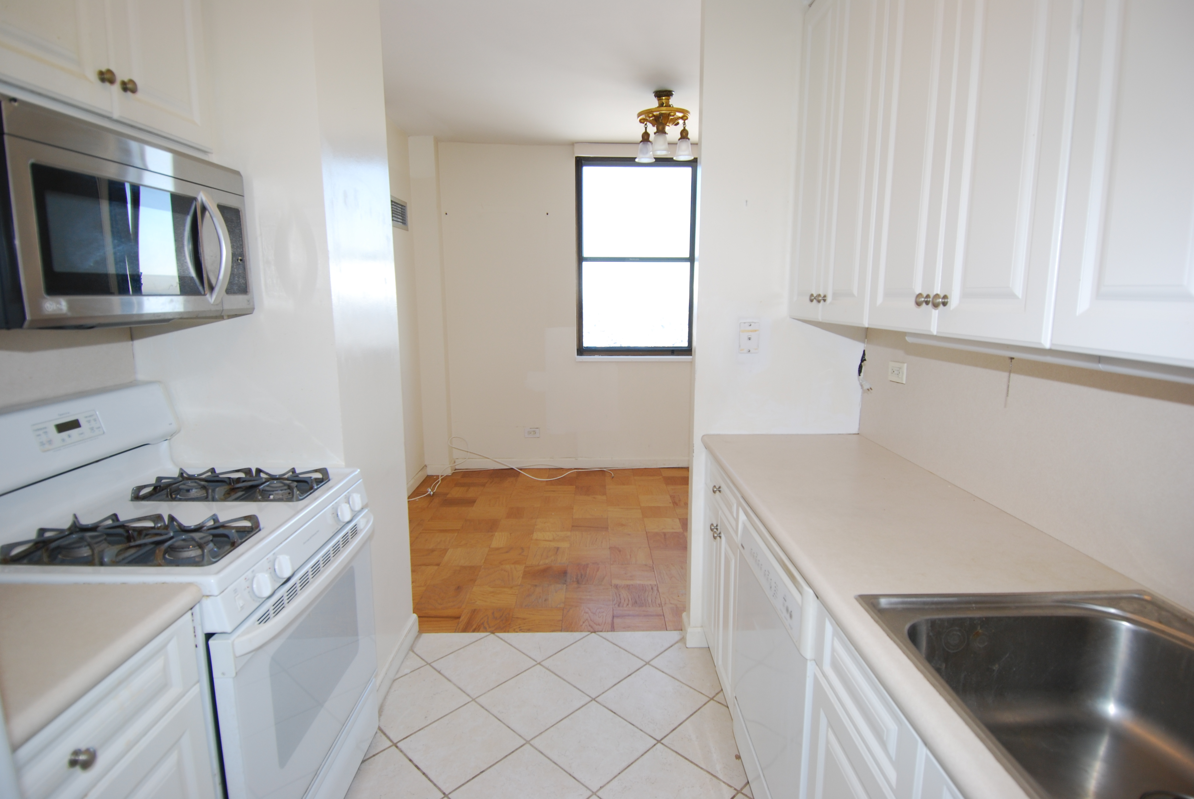 North Shore Towers Apt.