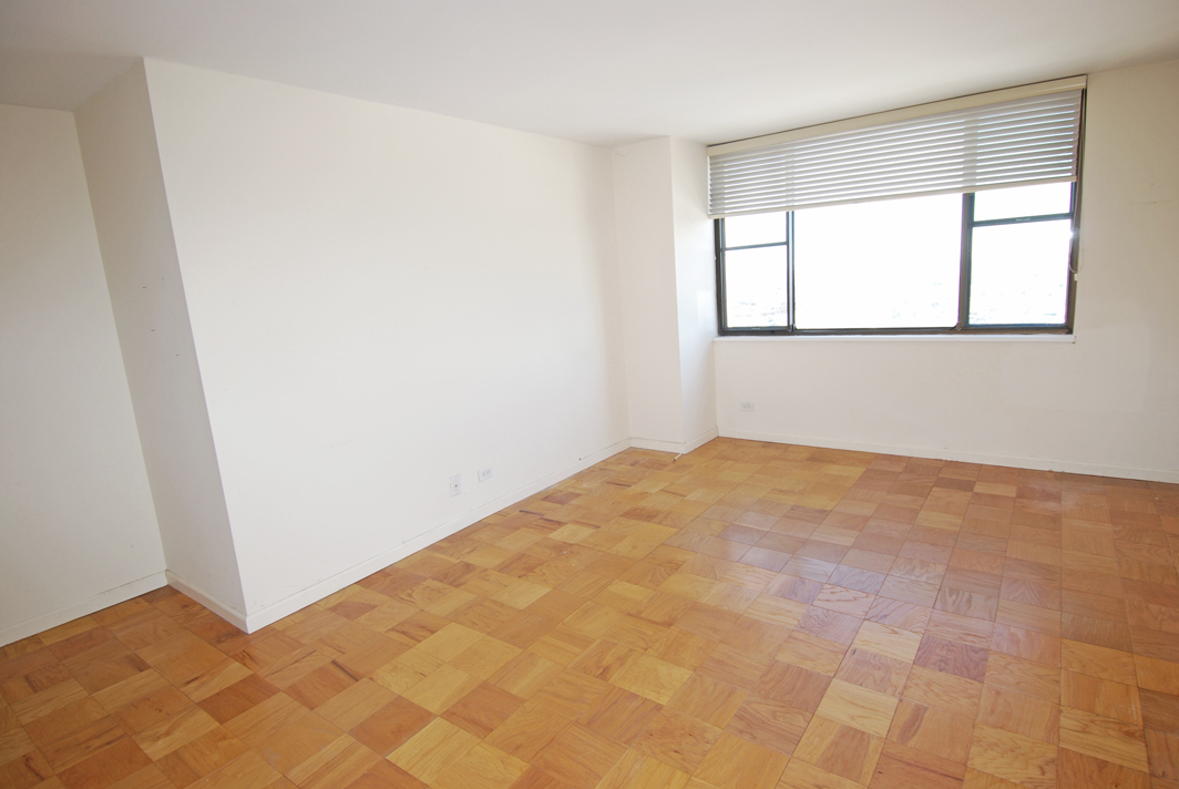 North Shore Towers Apt.