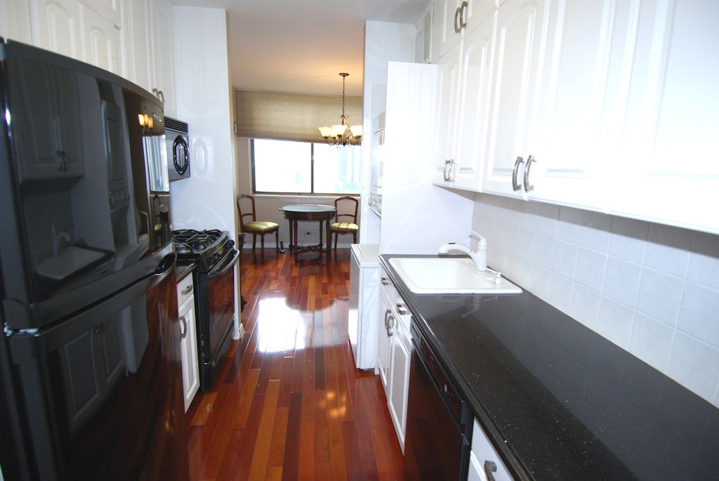 North Shore Towers Apt.