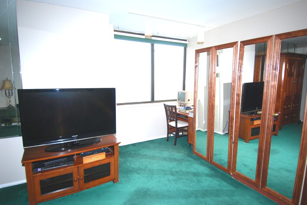 North Shore Towers Apt.