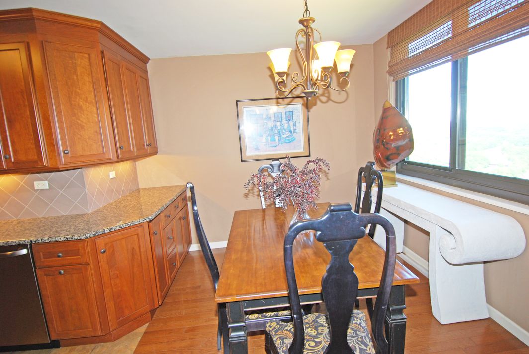 North Shore Towers Apt.