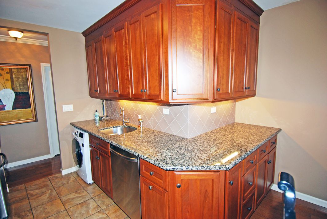 North Shore Towers Apt.