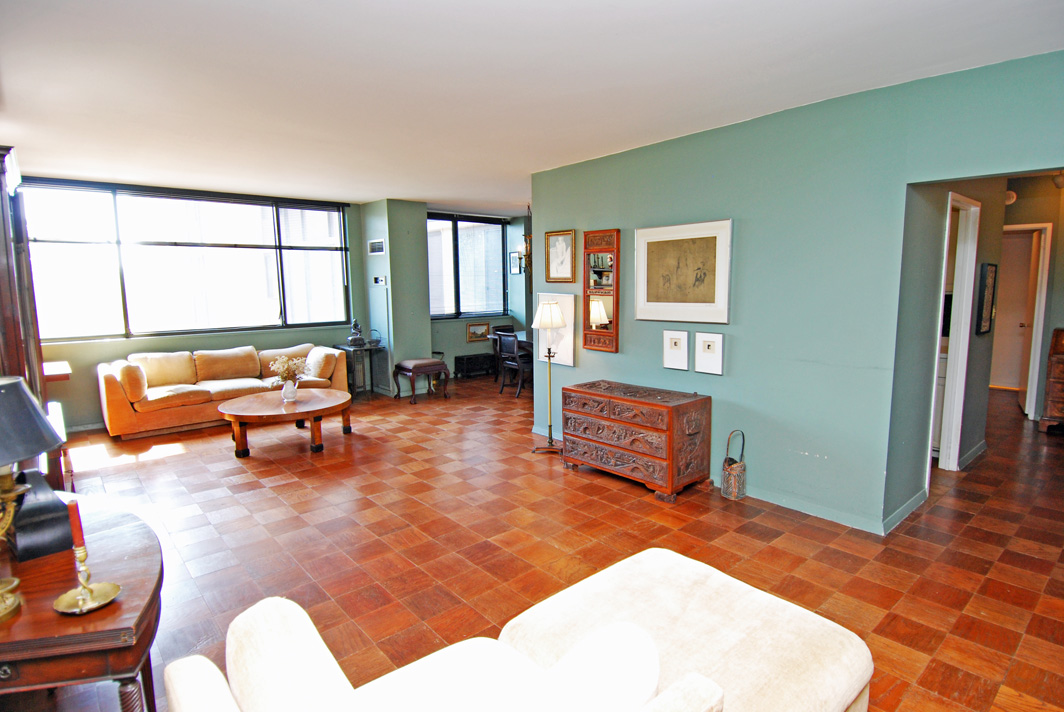 North Shore Towers Apt. 