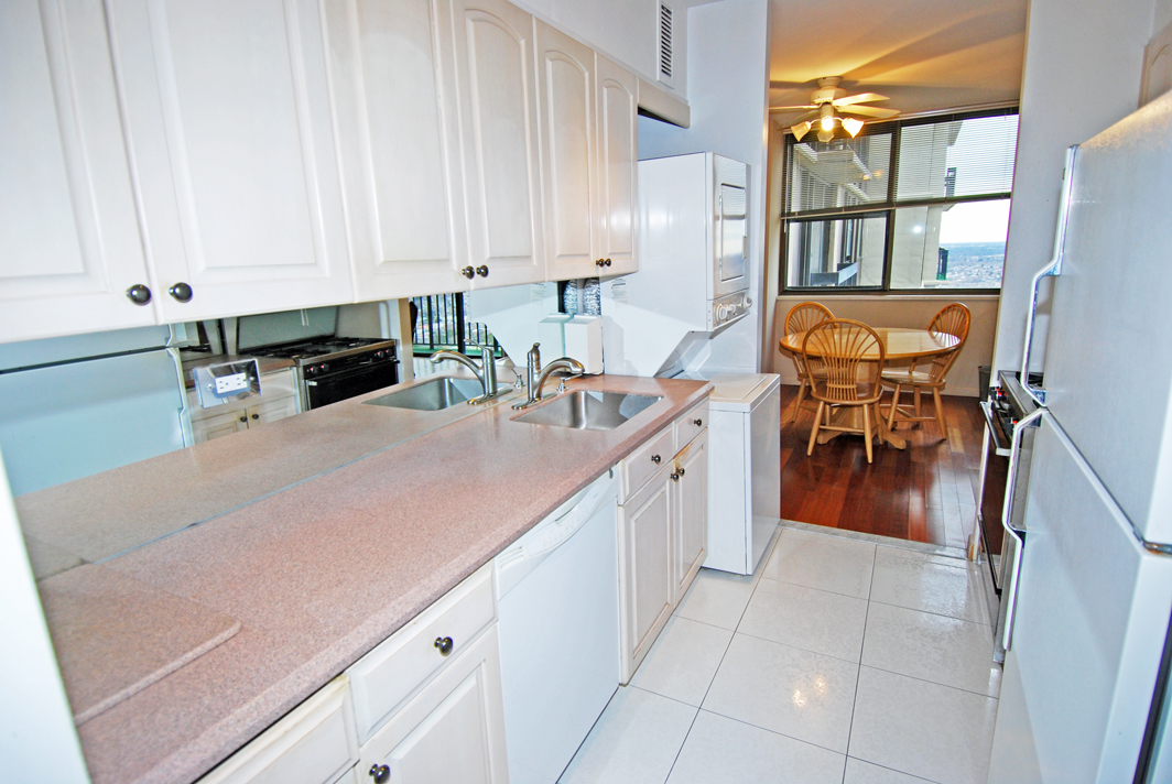 North Shore Towers Apt.