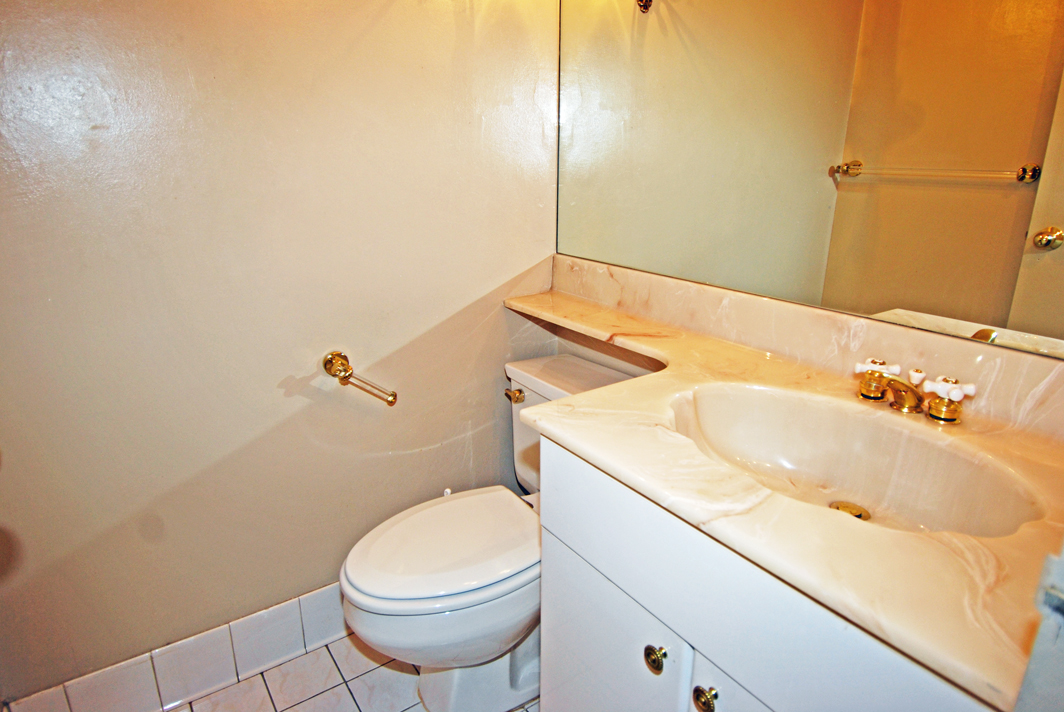 North Shore Towers Apt.