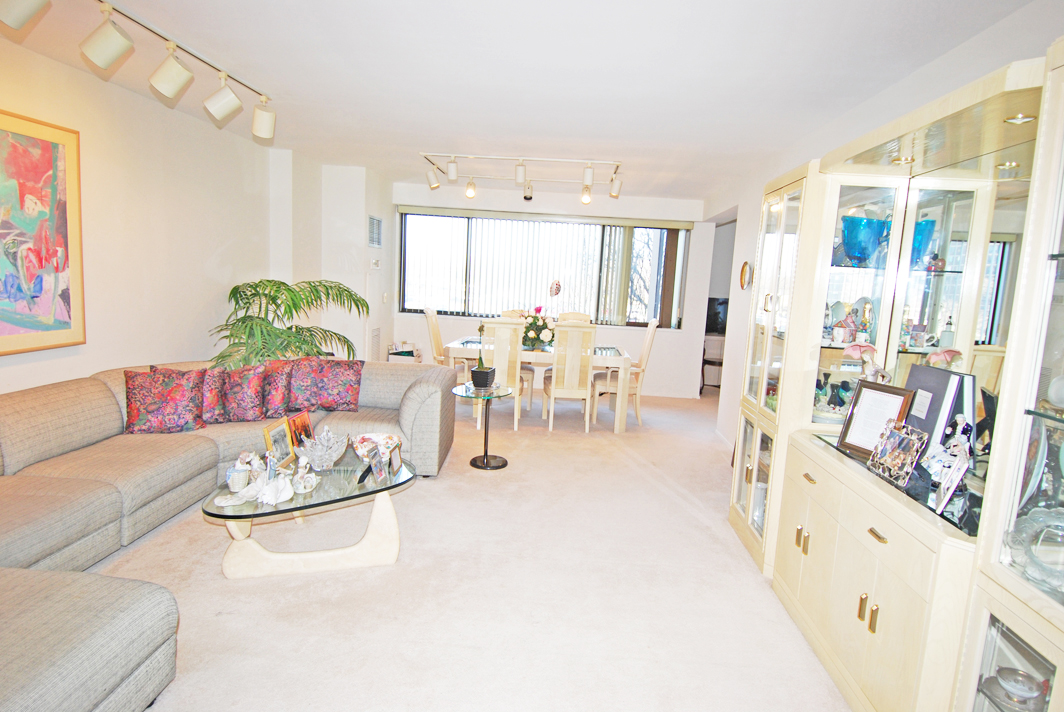 North Shore Towers Apt.