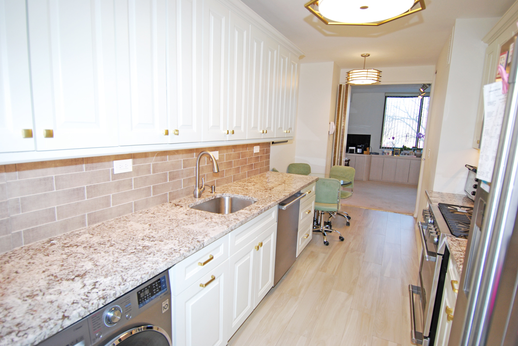 North Shore Towers Apt.