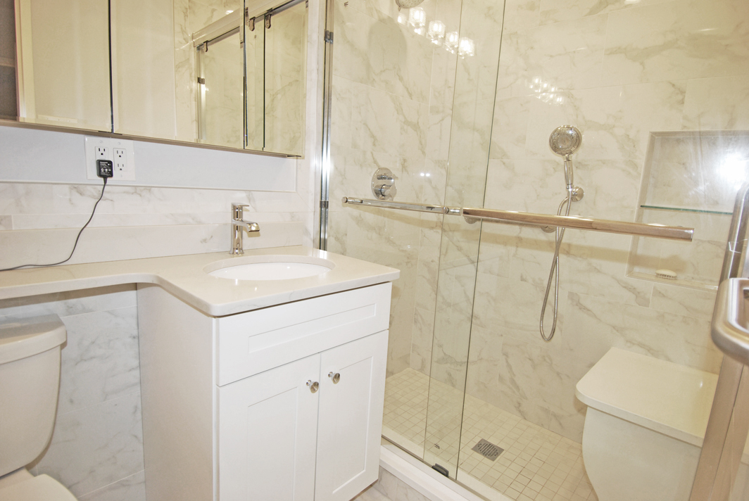 North Shore Towers Apt.