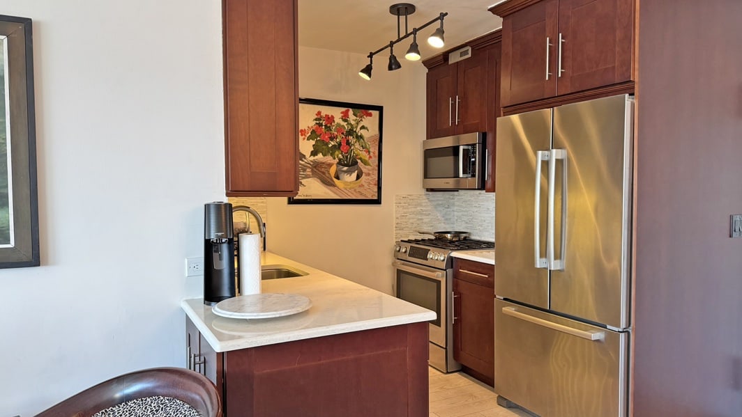 North Shore Towers Apt.