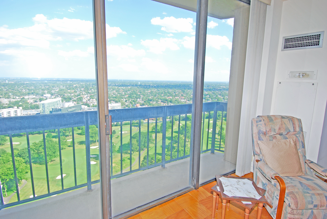 North Shore Towers Apt.