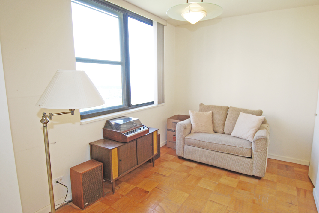 North Shore Towers Apt.