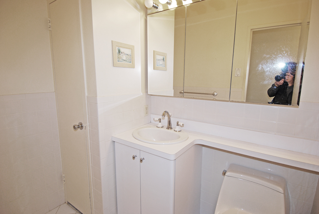 North Shore Towers Apt.