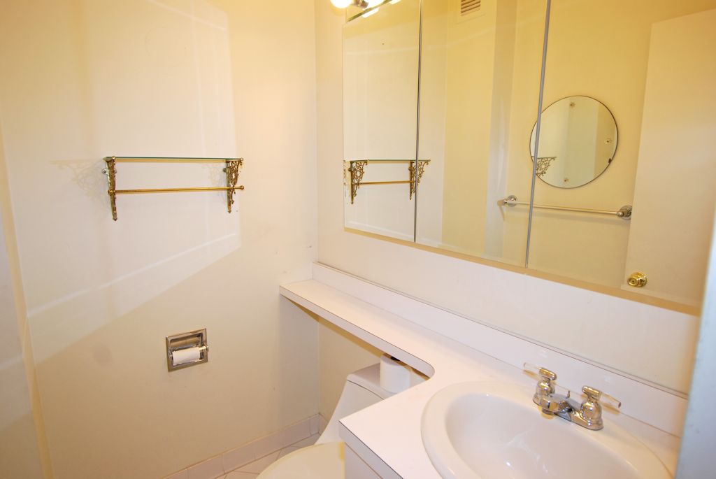 North Shore Towers Apt.