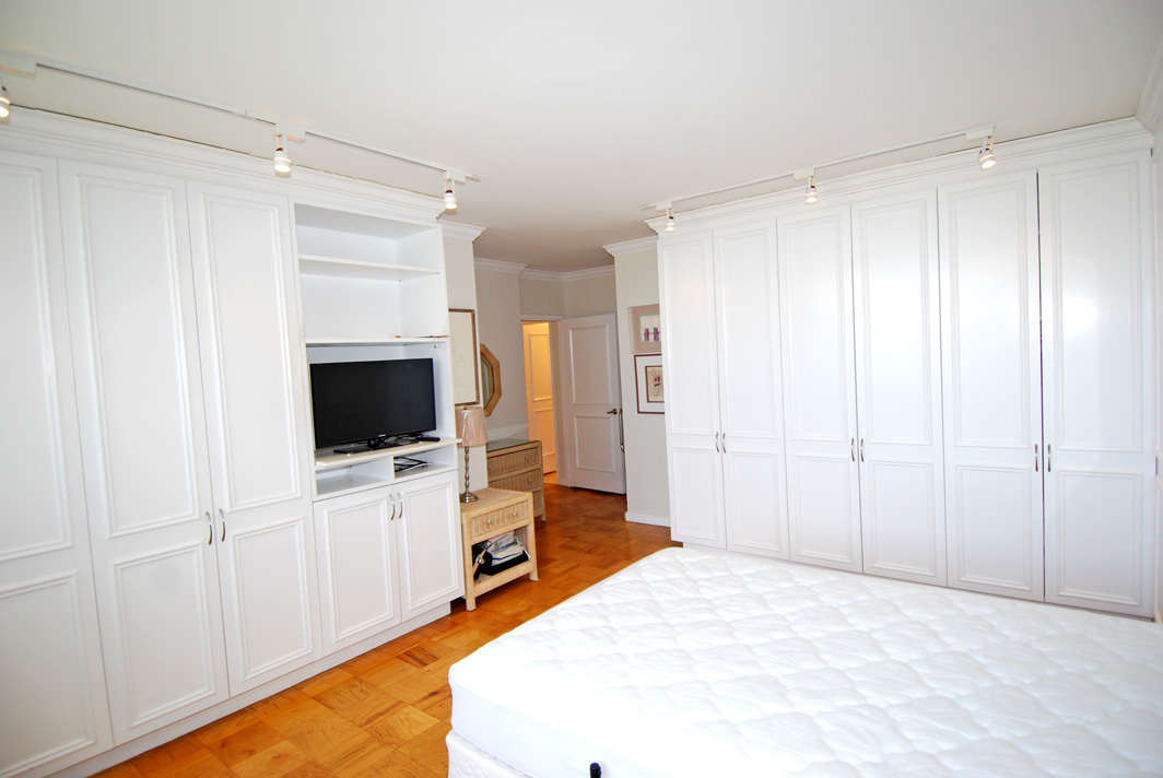 North Shore Towers Apt.