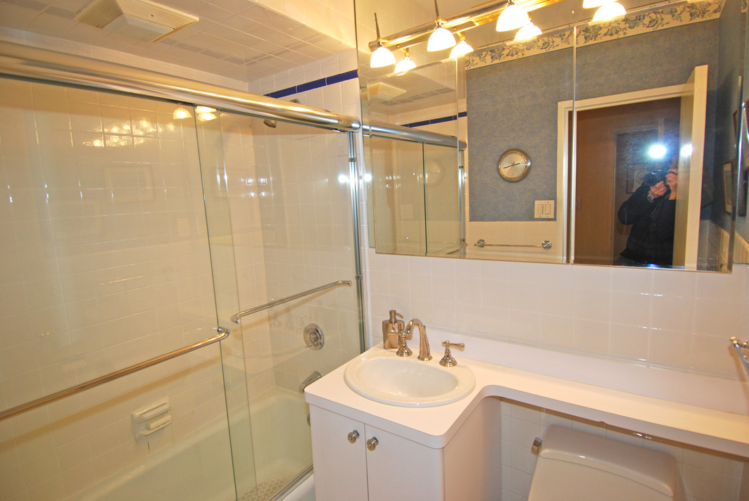 North Shore Towers Apt.