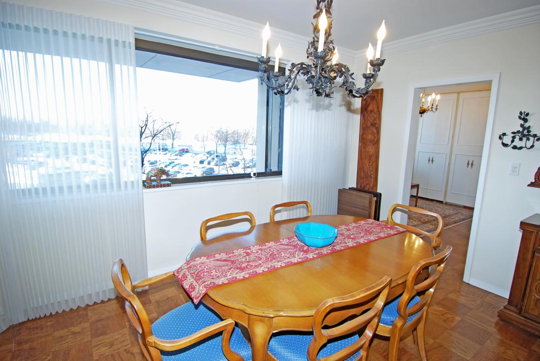 North Shore Towers Apt.