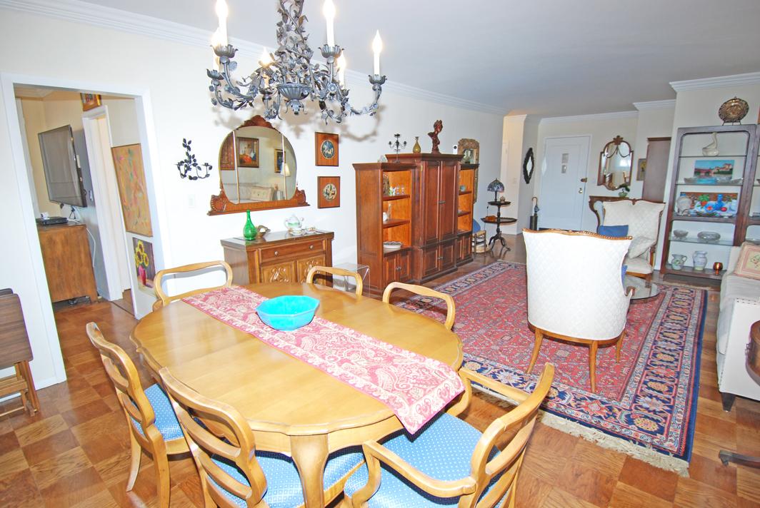 North Shore Towers Apt.