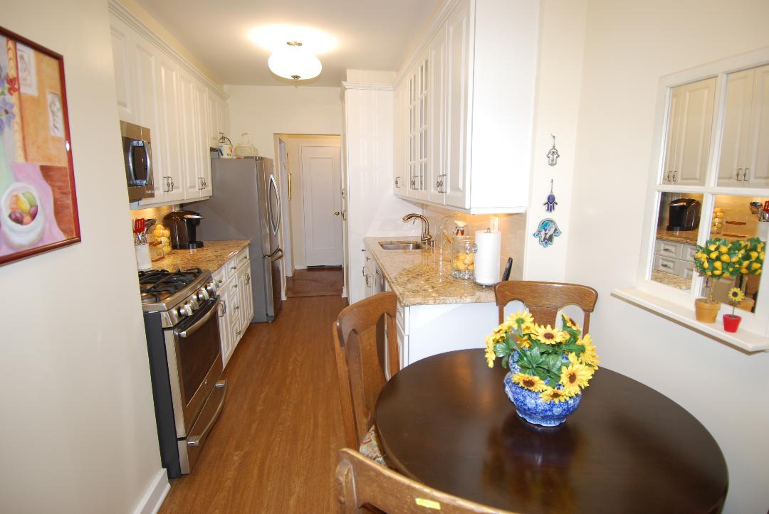 North Shore Towers Apt.