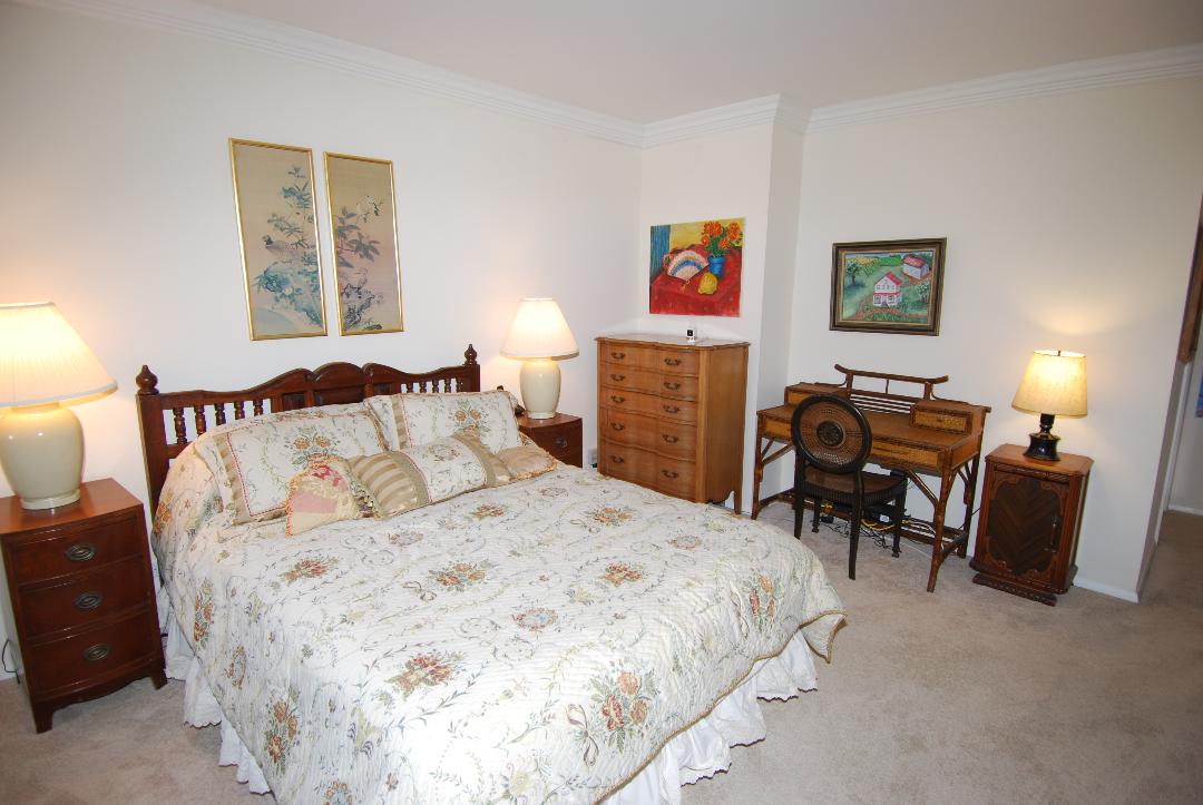 North Shore Towers Apt.