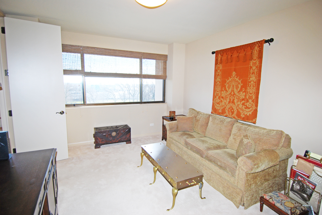 North Shore Towers Apt.