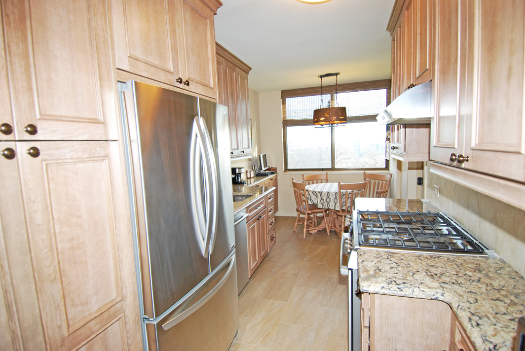 North Shore Towers Apt.