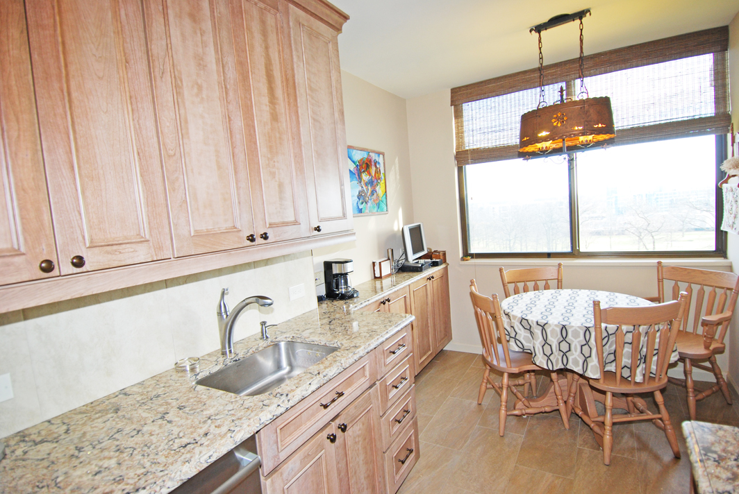 North Shore Towers Apt.