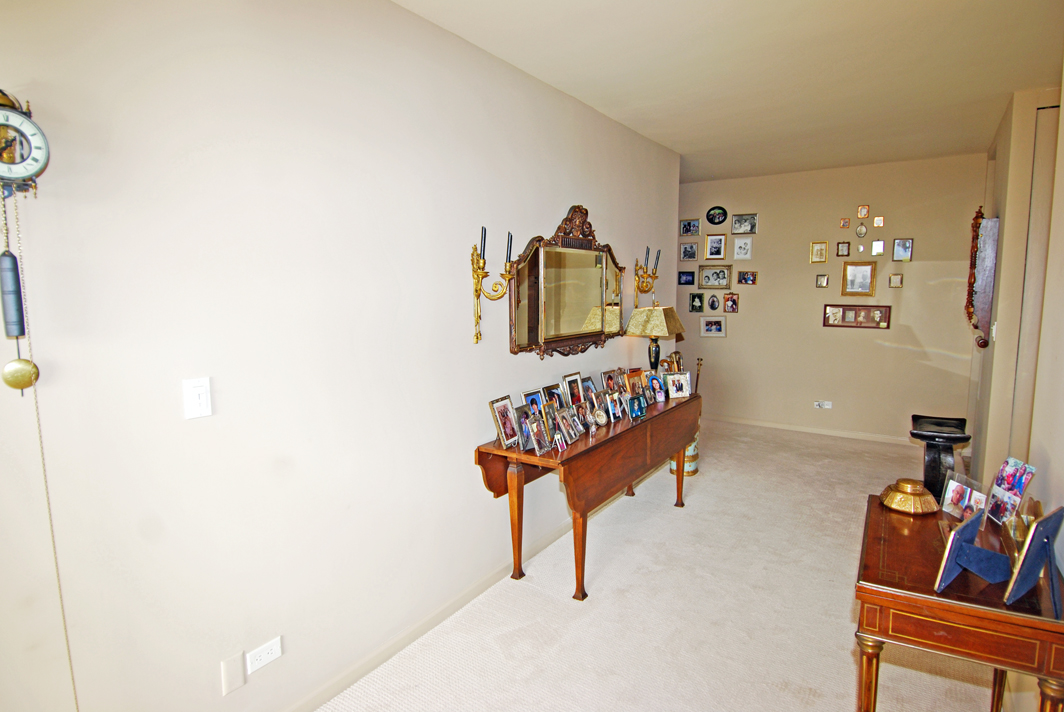 North Shore Towers Apt.