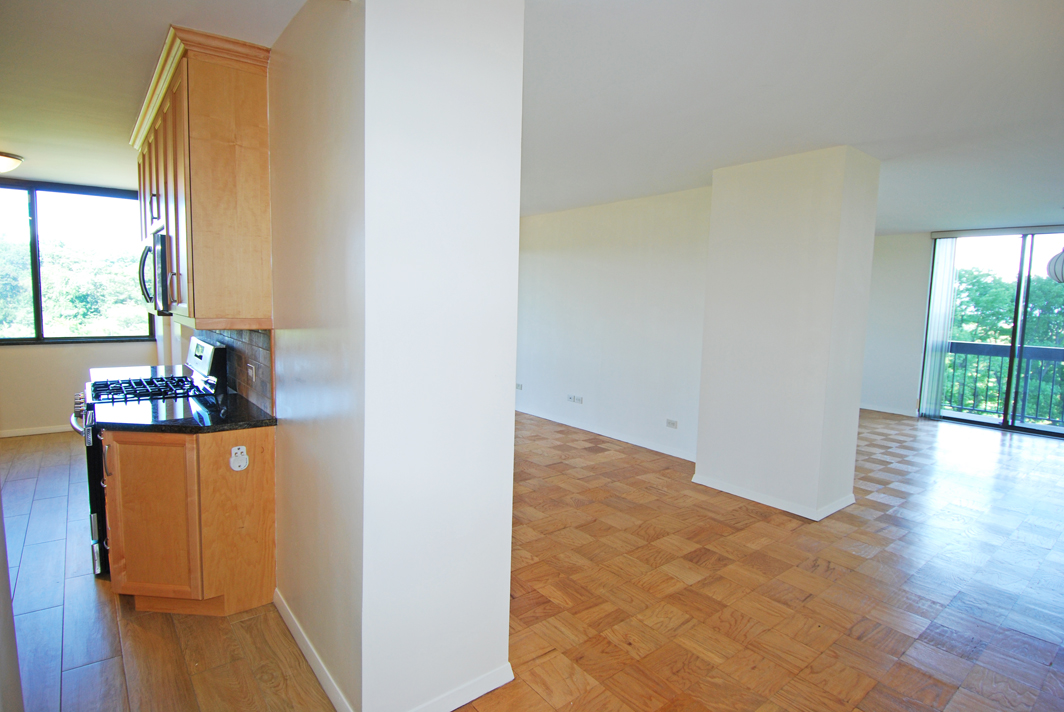 North Shore Towers Apt.