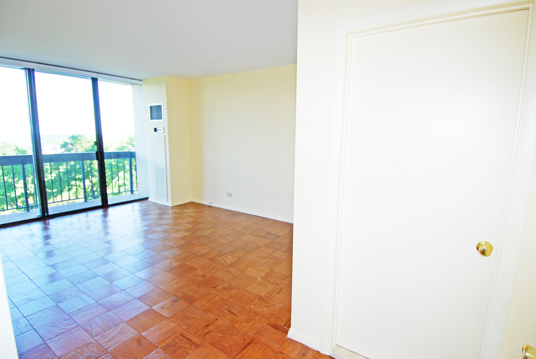 North Shore Towers Apt.