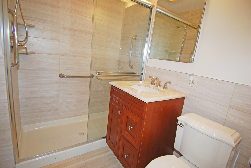 North Shore Towers Apt.