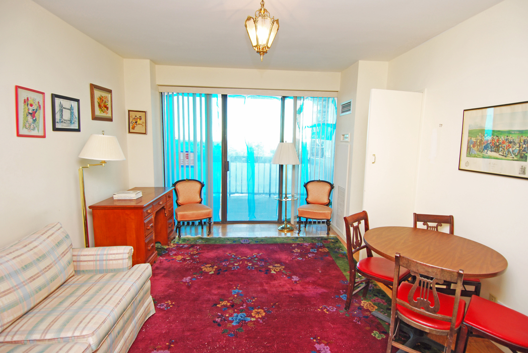 North Shore Towers Apt.