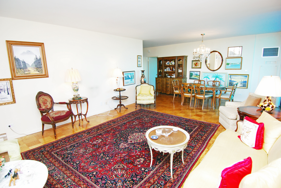 North Shore Towers Apt.