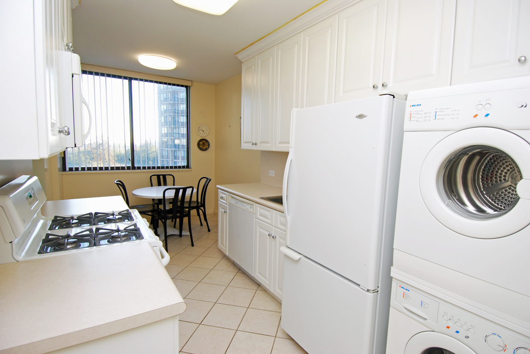 North Shore Towers Apt.