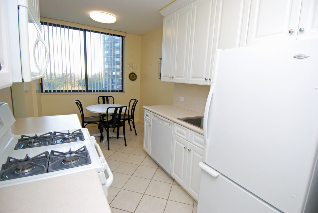 North Shore Towers Apt.