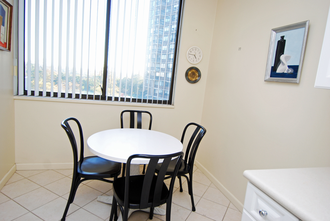 North Shore Towers Apt.