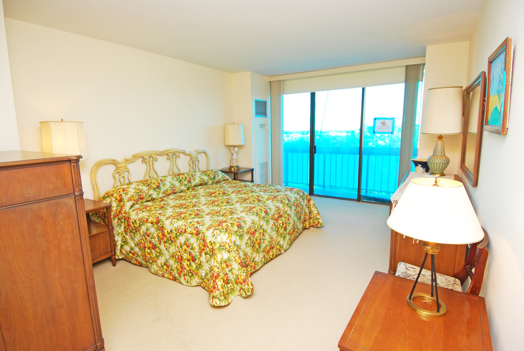 North Shore Towers Apt.