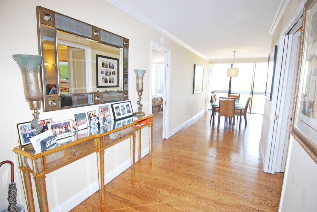 North Shore Towers Apt.