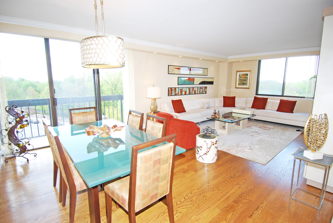 North Shore Towers Apt. 