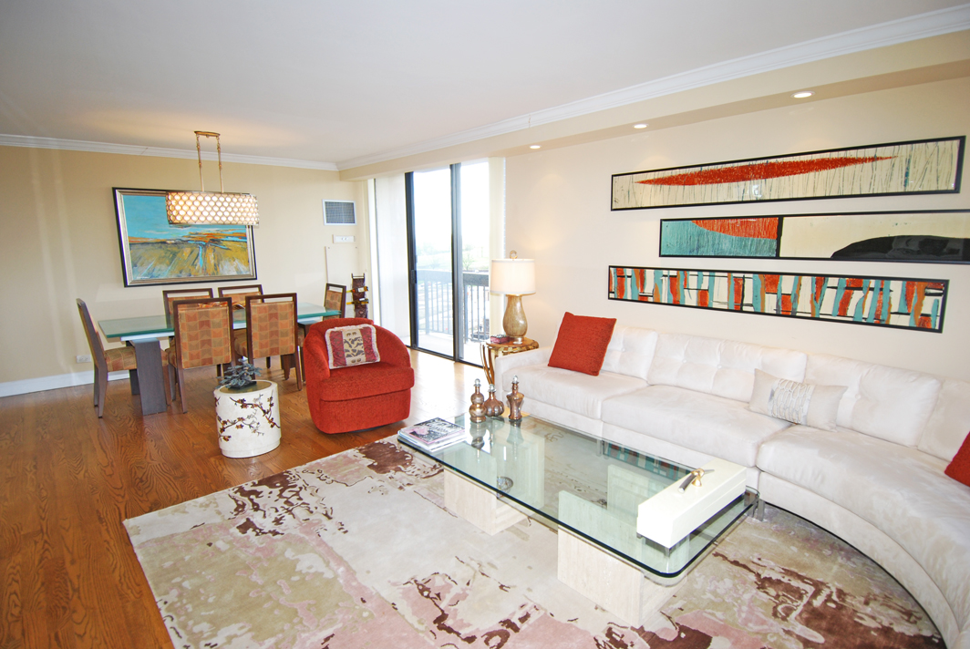 North Shore Towers Apt.