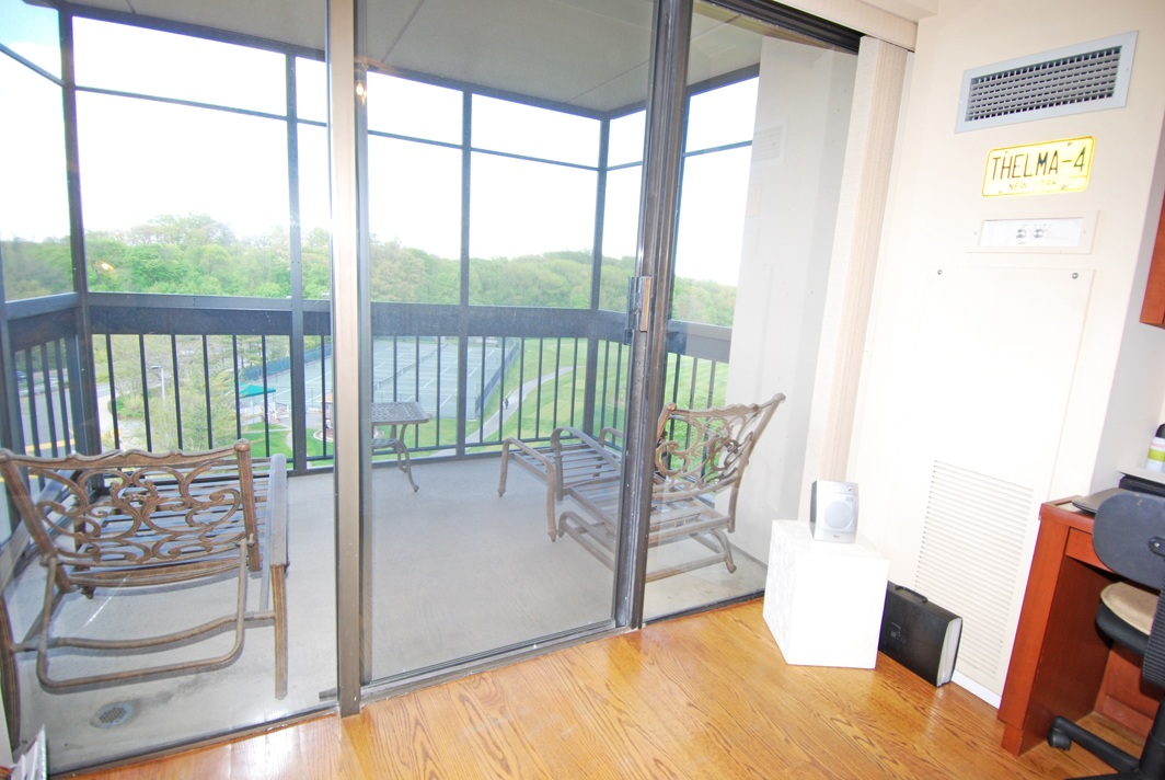 North Shore Towers Apt.