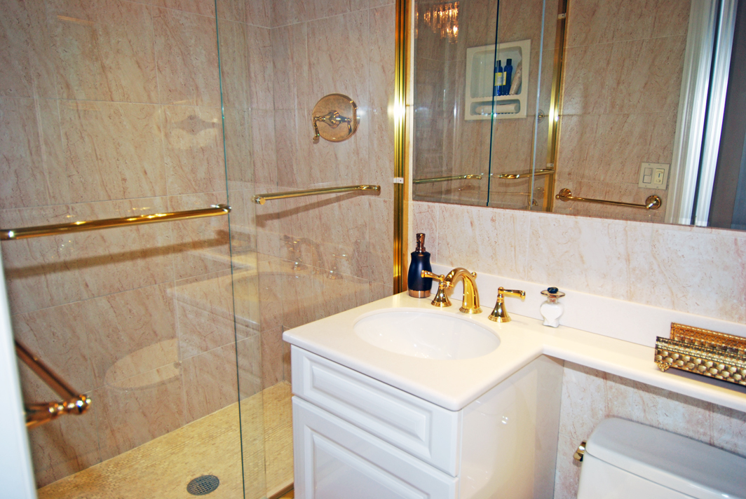 North Shore Towers Apt.