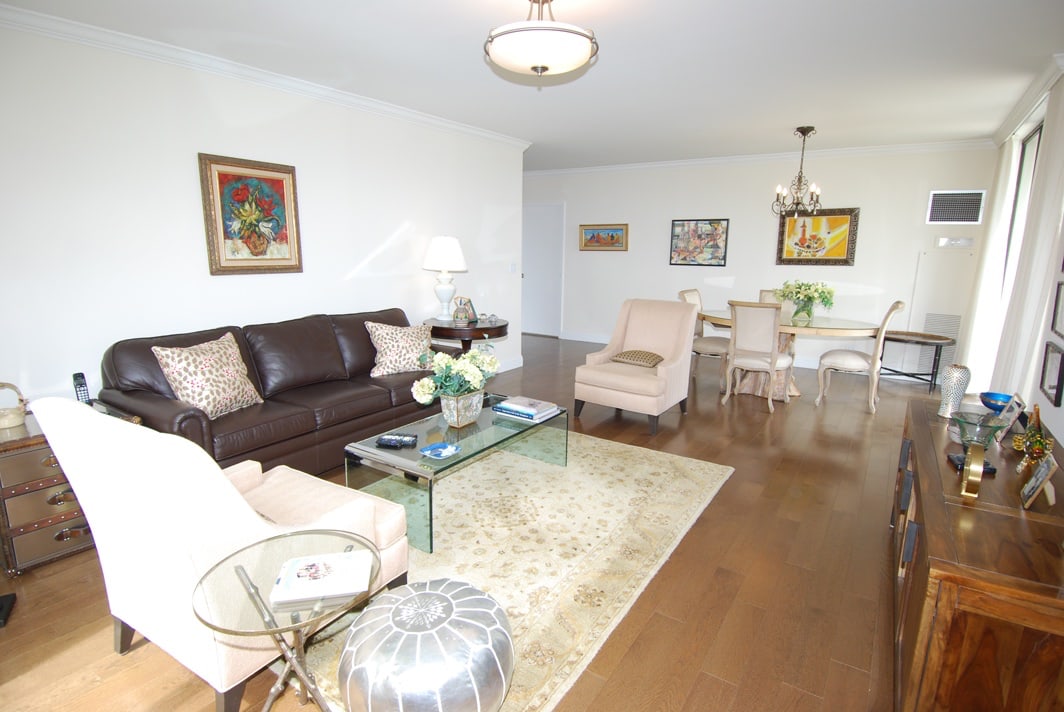 North Shore Towers Apt. 