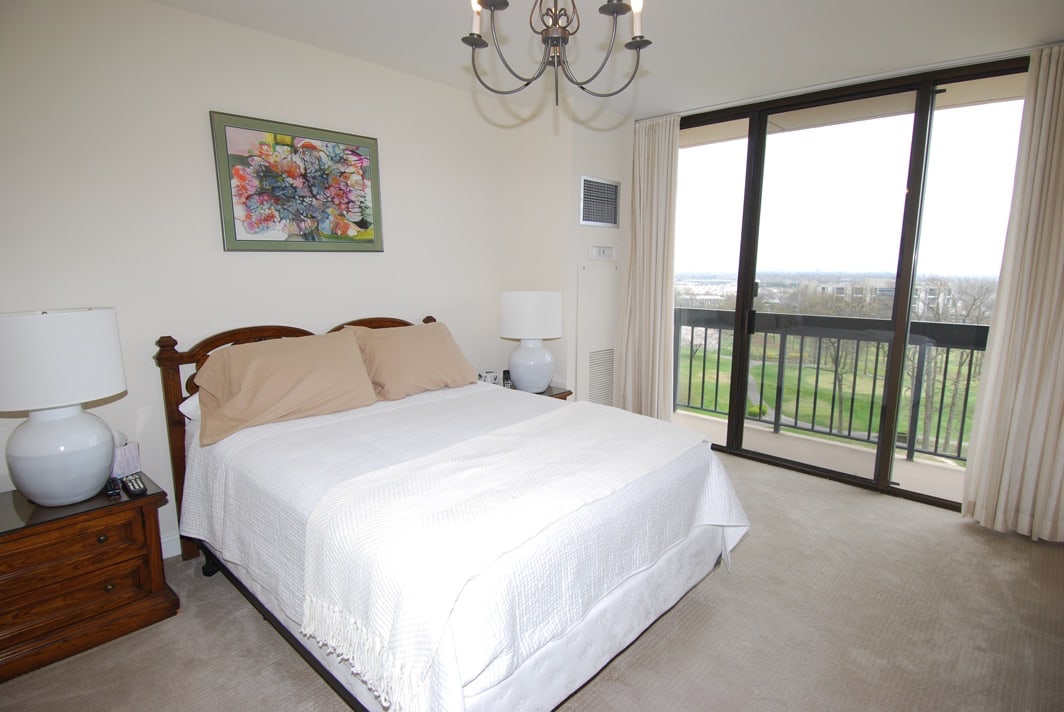 North Shore Towers Apt.