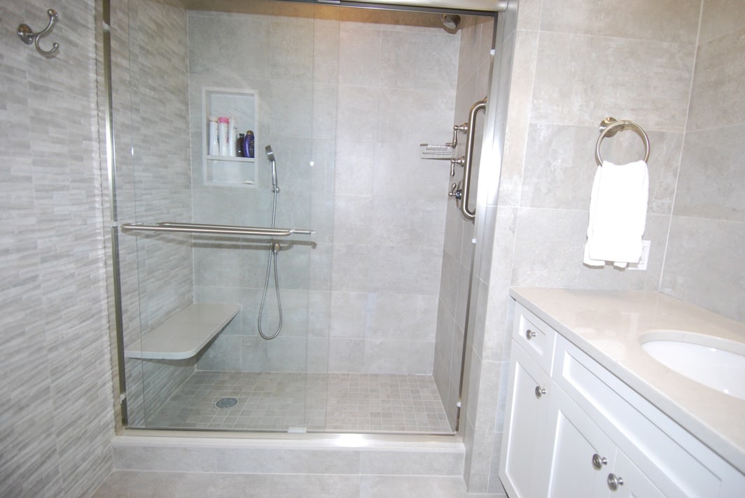 North Shore Towers Apt.