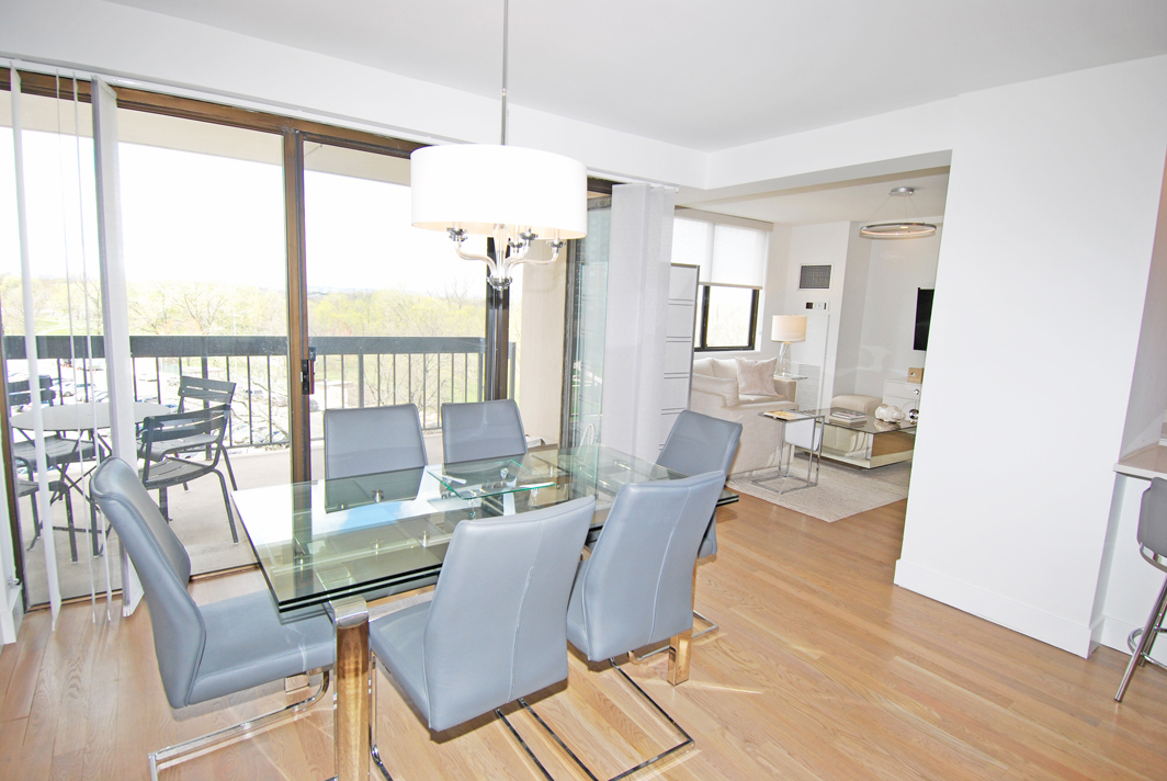 North Shore Towers Apt.