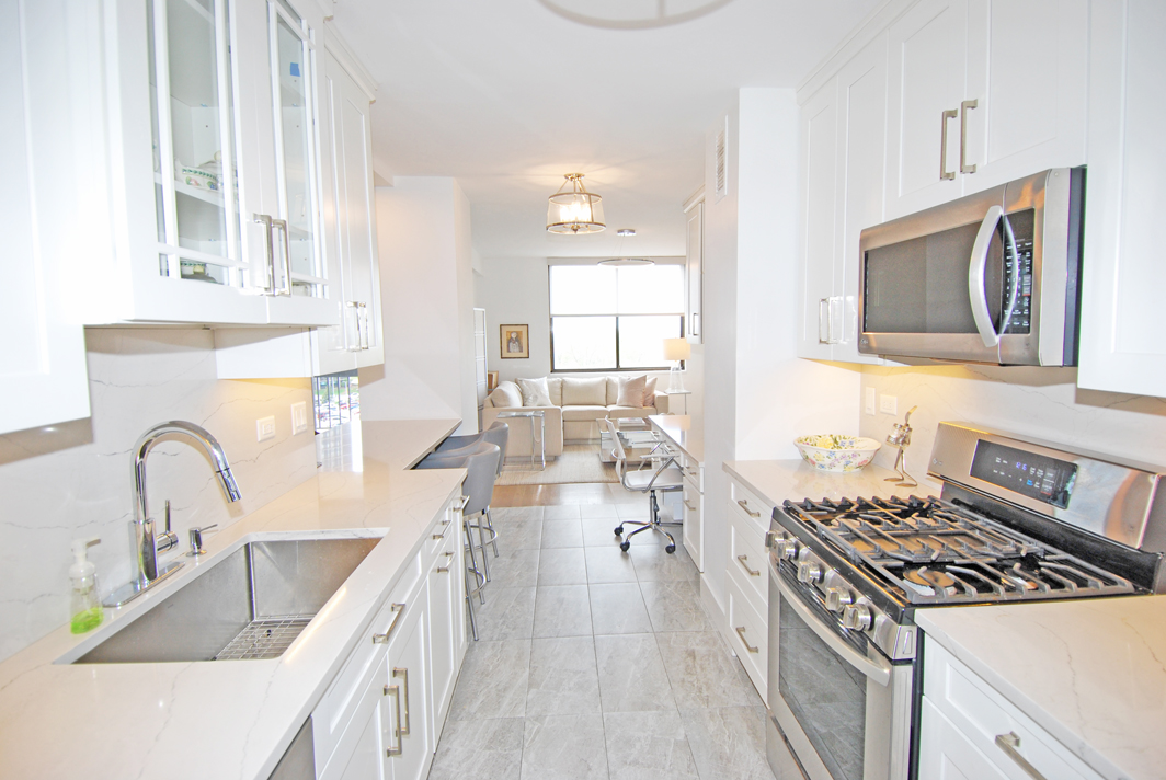 North Shore Towers Apt.