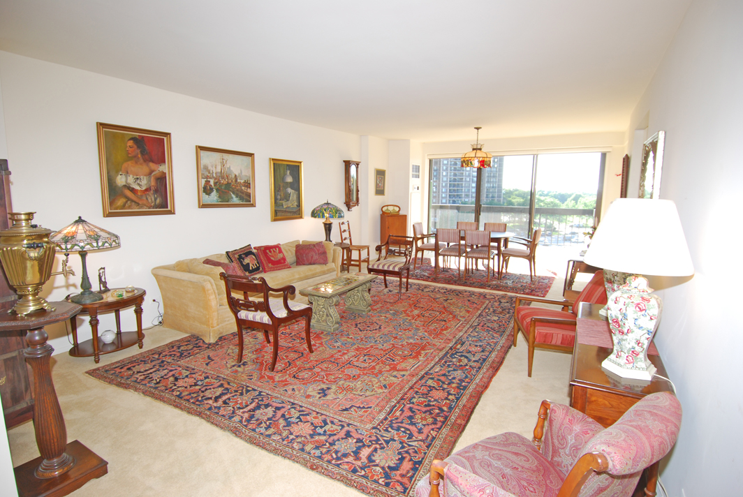 North Shore Towers Apt.